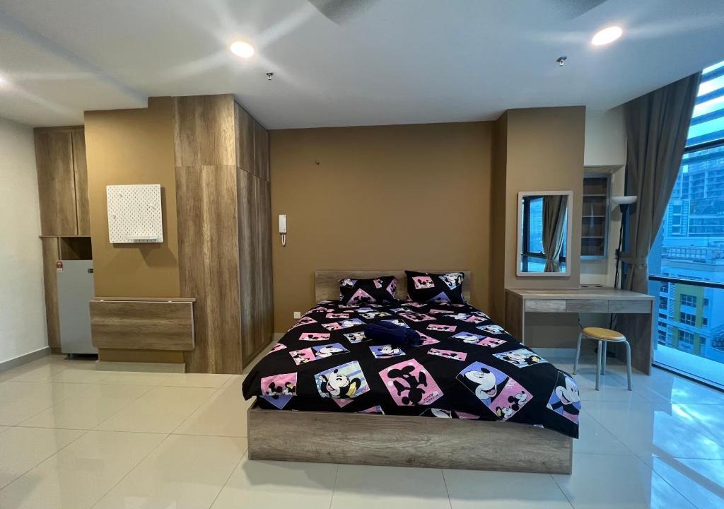 Petaling Jaya Apartment | Stylish Entire Unit Opposite Jaya One Wifi/Netflix/Parking