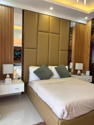 Davao Bed & Breakfast | Stylish Studio unit at the 6th floor with Balcony and City view with High-speed internet