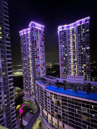 Shah Alam Apartment | Suite 196 at i-City-2BR l 5 Pax l Wifi l 1 Car Park
