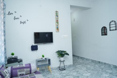 Adyar Apartment | Sukruthi service apartment 1bhk