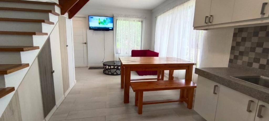 Canlubang Apartment | Tagaytay 2 Bedrooms Townhouse