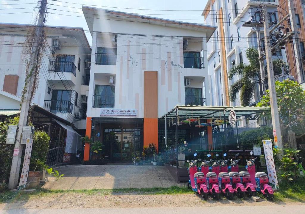 Chang Khlan Hotel | TC House and Cafe