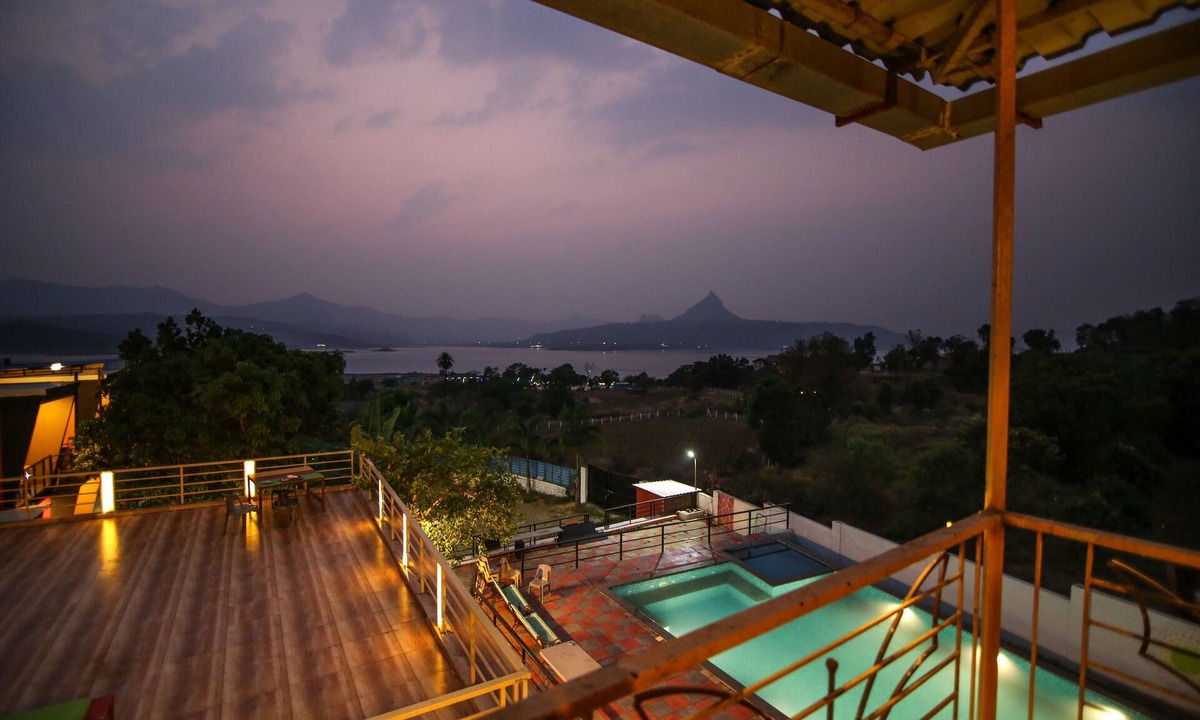 Gevhande Khadak Hotel | The Bob house
