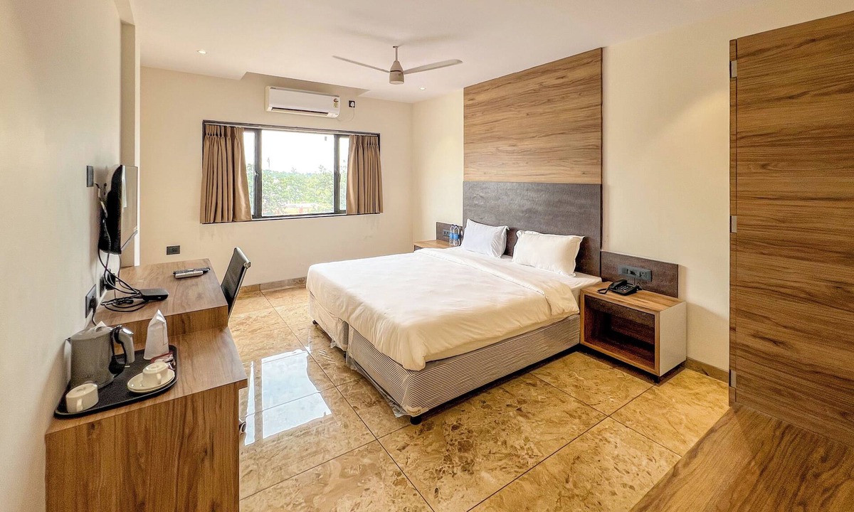 Dabhoi Hotel | THE GRAND KD HOTEL