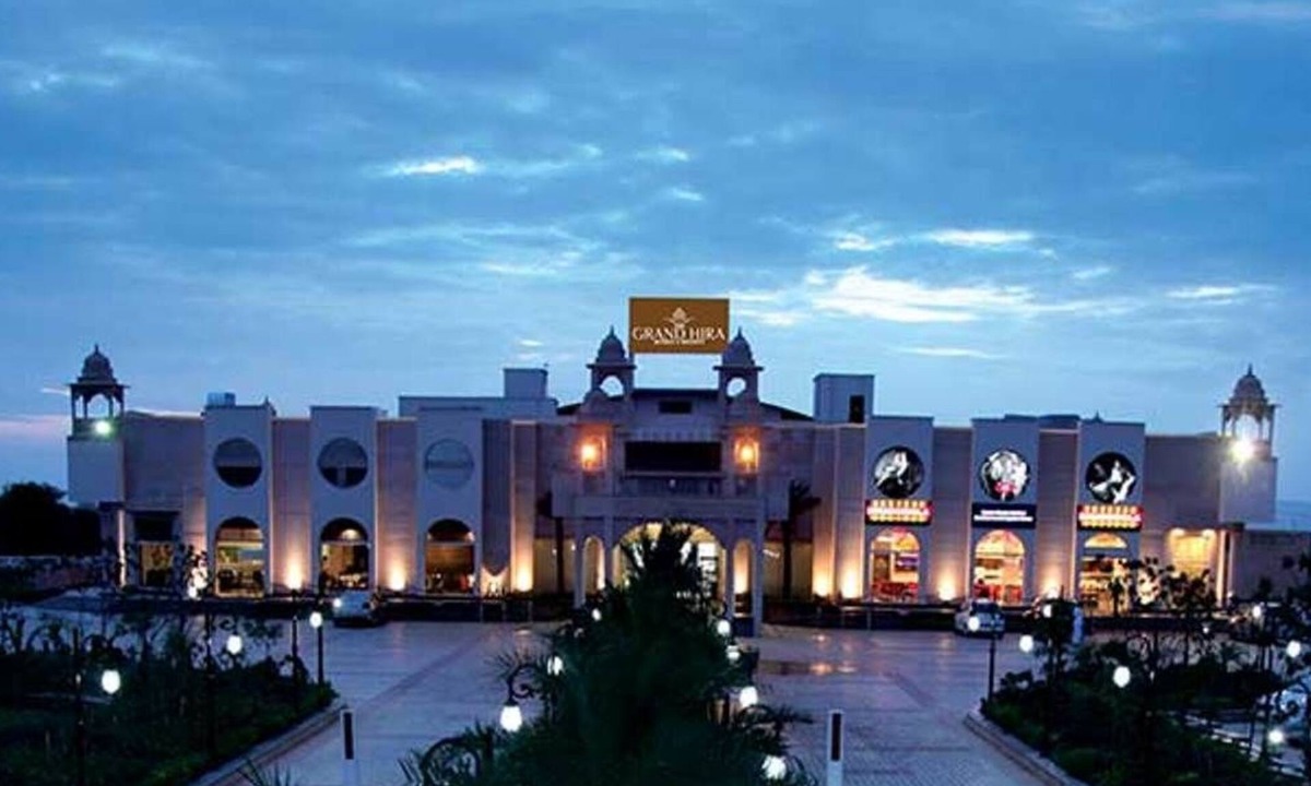 Behror Hotel | The Lal Vilas Hotel & Resort