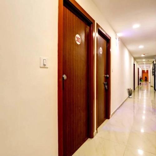 Ahmedabad Hotel | The Lavish Stay