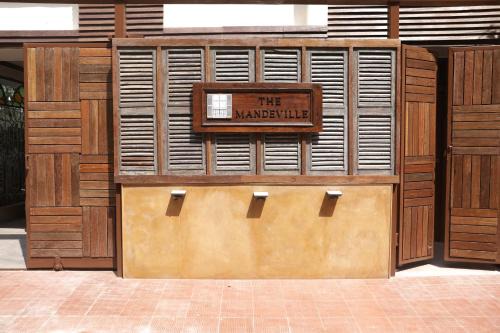 Ballygunge Hotel | The Mandeville