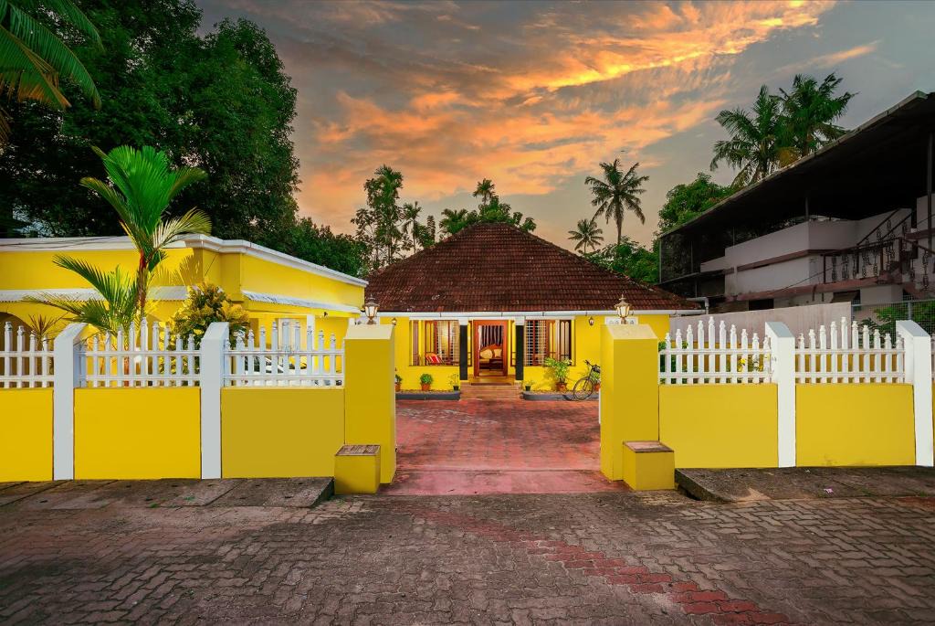 Sea View Ward House | The Mayflower - Heritage Villa