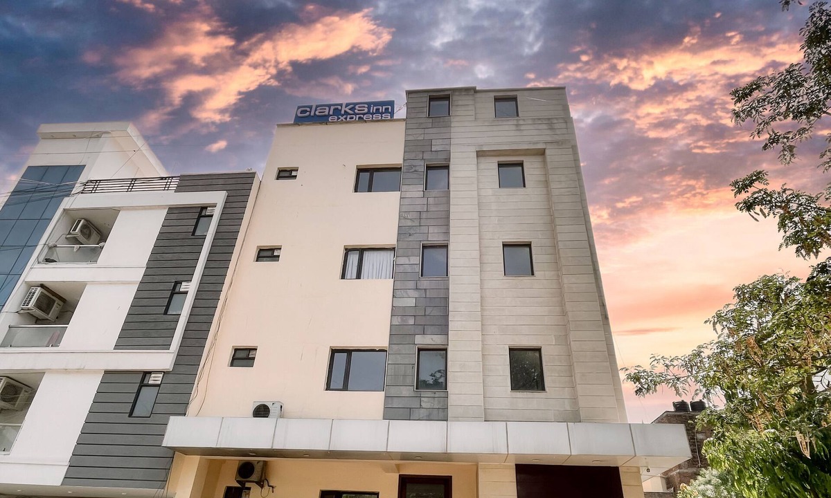 Malviya Nagar Hotel | The Orion Express