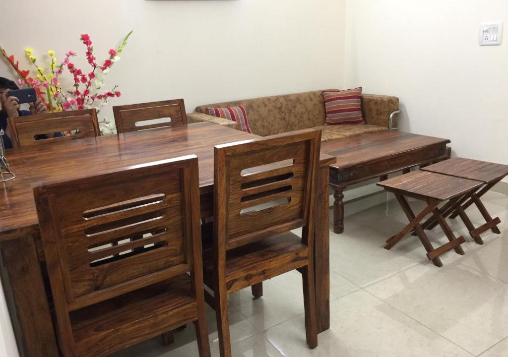 Sainik Farm House | The Raveesh E24 - 2BHK Serviced Apartment