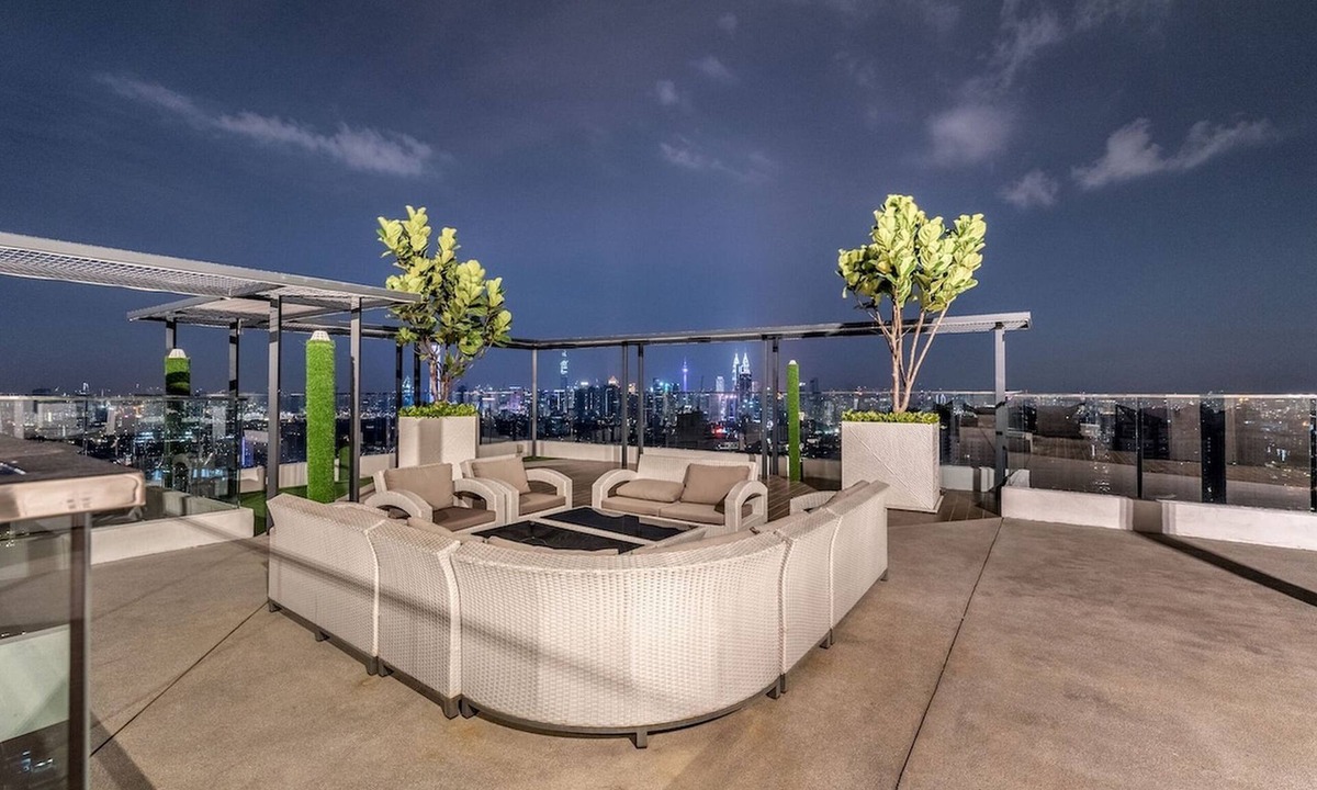Ampang Condo | The Reizz Residence by Emily in Town