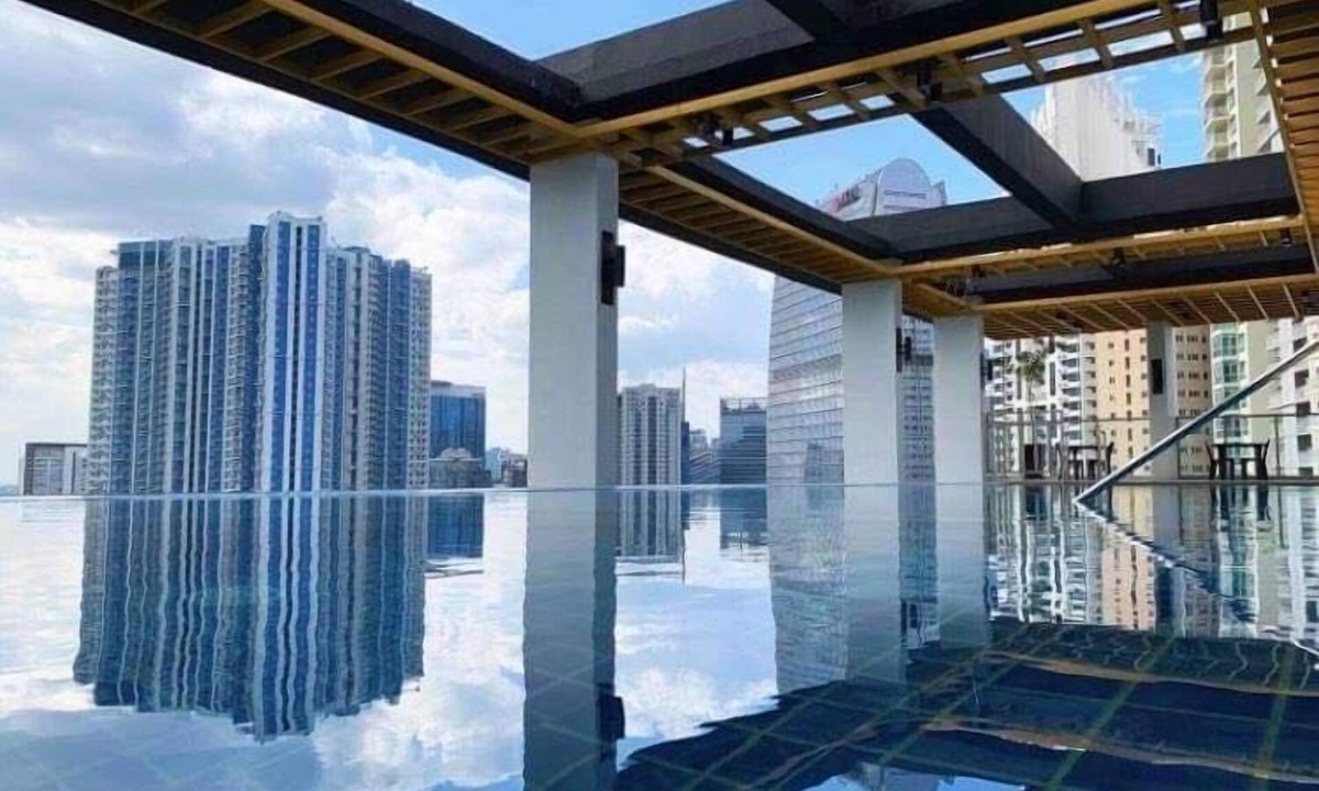 Bonifacio Global City Hotel | The Residences at BCCT