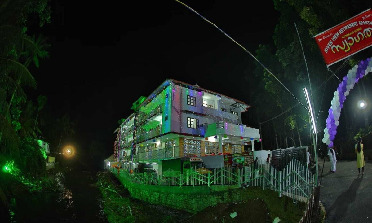 Thodupuzha Apartment | Thodupuzha 4-bhk Luxury Home awy from home