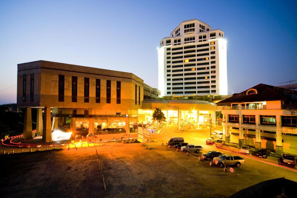 Trang Hotel | Thumrin Thana Hotel