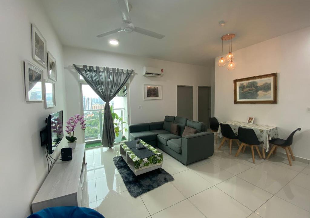 Titiwangsa Sentral Apartment | TR Residence 3R2B Serviced Apt 5-6pax HKL,IJN,PWTC KL