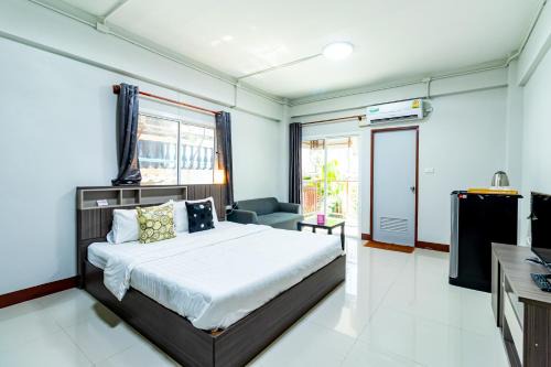 Chom Thong Hostel | Tree Place