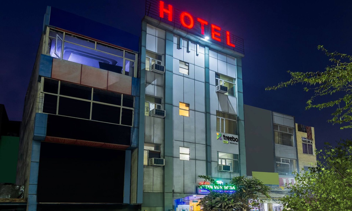 Sector 62 Hotel | Treebo Green View, Noida