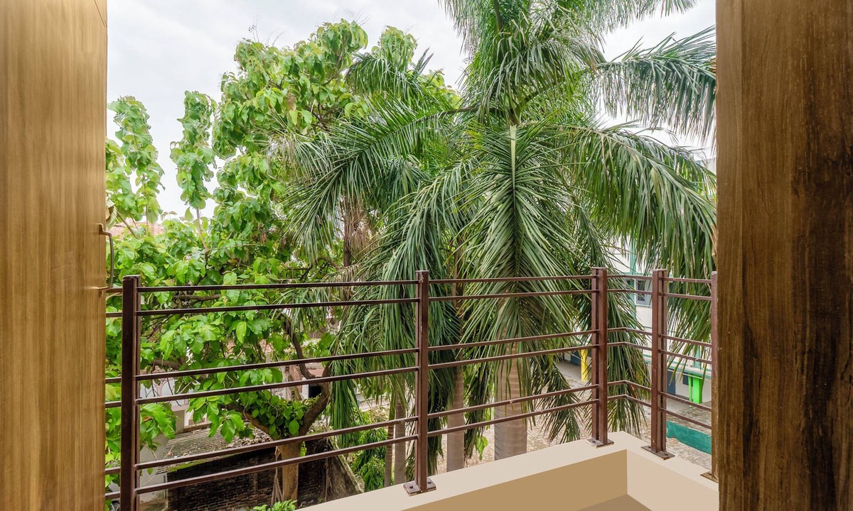 Varanasi Hotel | Treebo Raj Palace