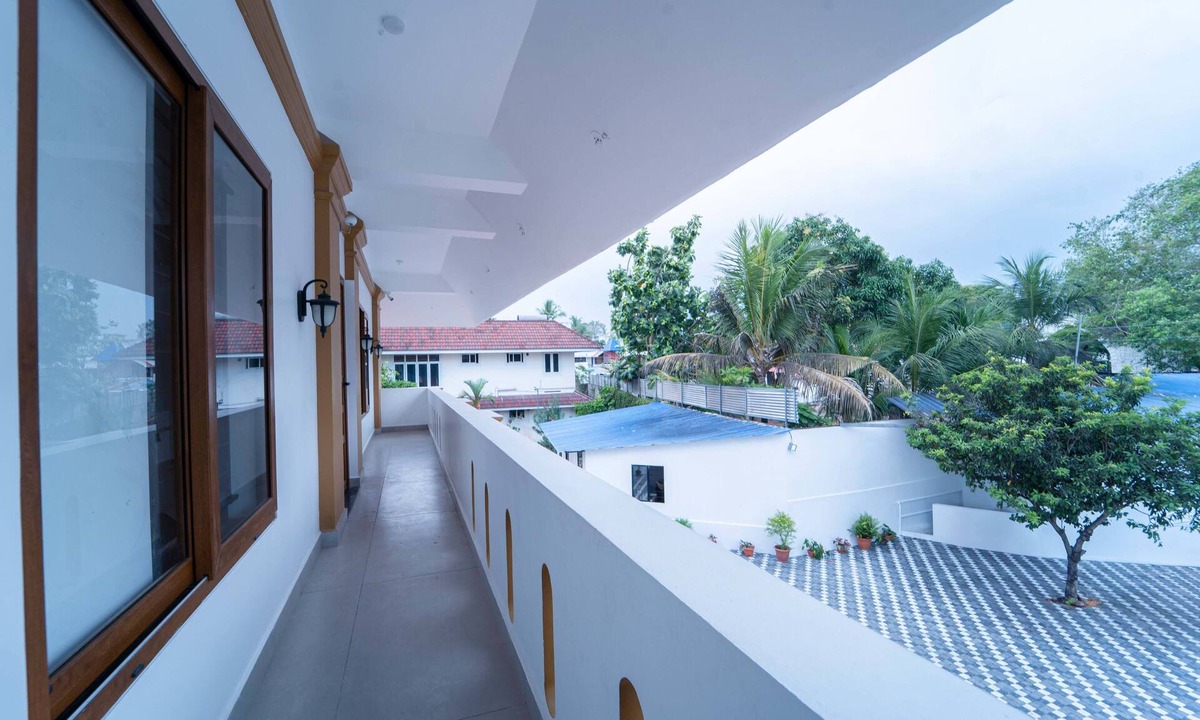 Thiruvananthapuram Hotel | Treebo West Fort Divine – Near Padmanabhaswamy Temple
