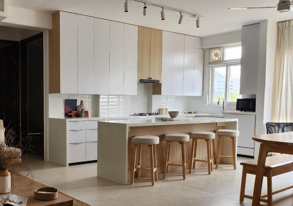 C-Scheme Apartment | Uber Chic Boutique Stay In City Center