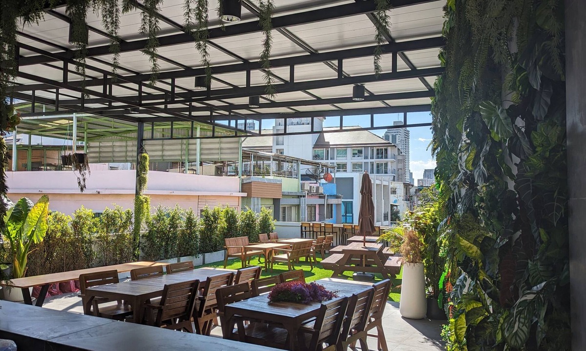 Silom Hostel | Urban Jungle Hostel