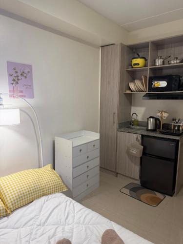 Kaunlaran Apartment | Urbanite Stays-Urban Deca Towers Cubao