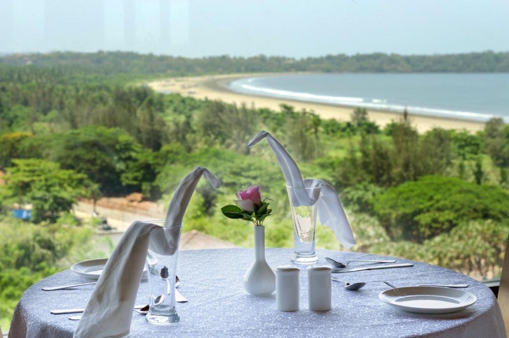 Caranzalem Hotel | Varanda Do Mar