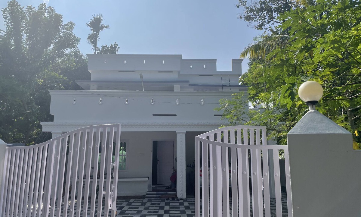Varkala House | Varkala Beats - Travellers and Musicians Pad | Comfy House with Open terrace