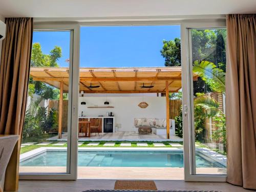 San Juan House | Villa Nindot - Private pool villas - Adults only