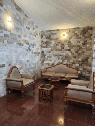 Thodupuzha Apartment | vintage valley urban cottage