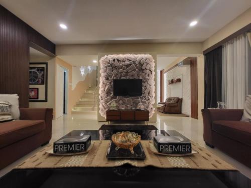 Aarey Colony Villa | Whispering Stones 4BHK Modern Spacez Villa with Indoor Bar
