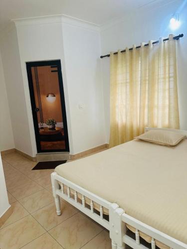 Kumbalam House | White House Homestay