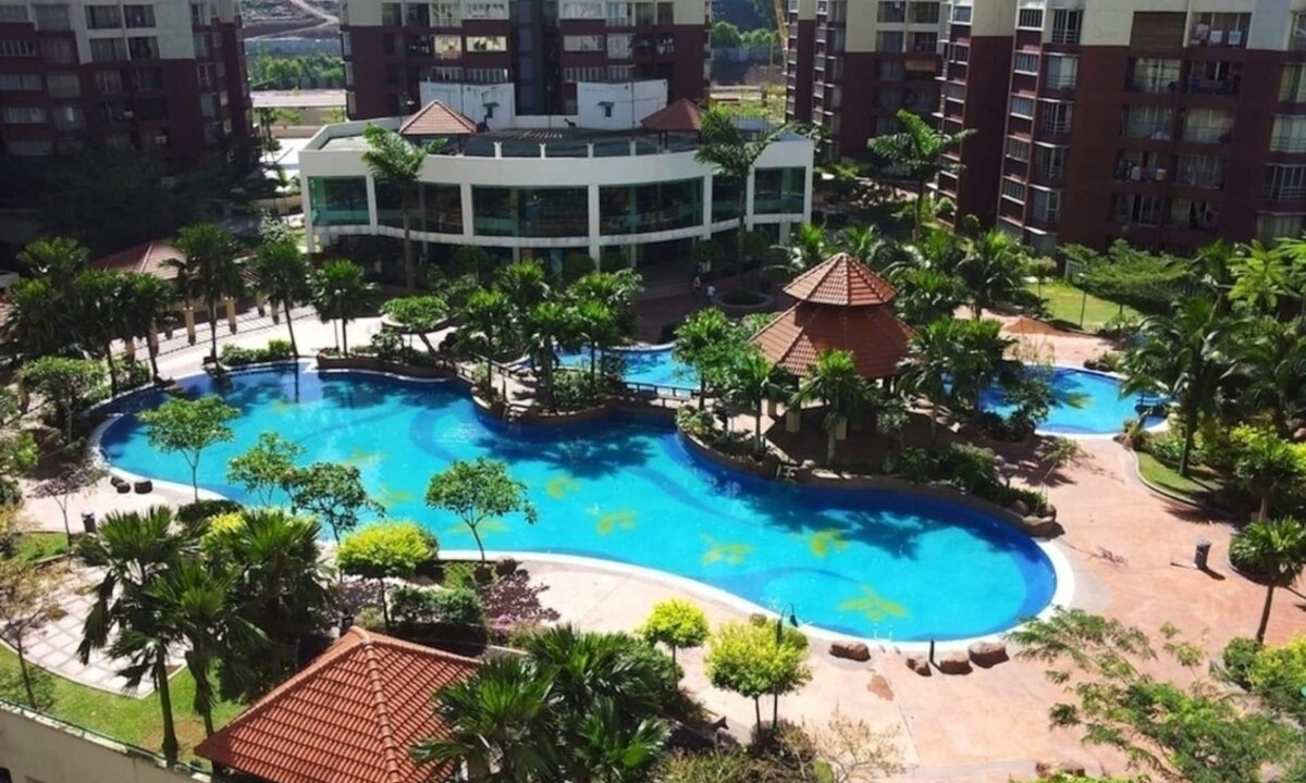 Kuala Lumpur Apartment | Wifi.InternetTV.Pool.35 min to 20th Century Fox World Malaysia.
