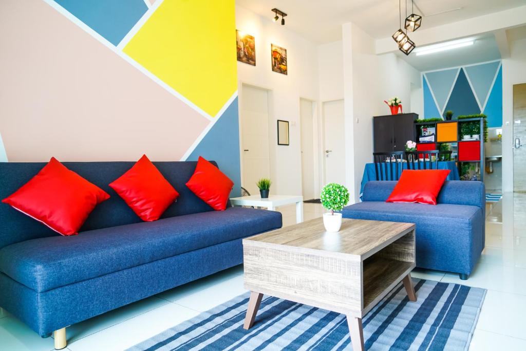 Bandar Puchong Jaya Apartment | 阳光100 @ Cozy puchong sky.pod IOI mall for 8-10pax