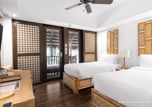 5 Star Exclusive Beachside Cottage on Miniloc Island Resort, El Nido 1004