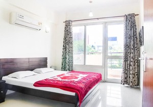 Apartment room in Sec-39, Gurgaon, by GuestHouser 18890