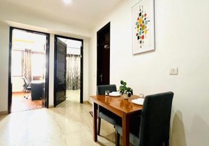 BluO 1BHK Defence Colony Mkt - Balcony, Parking