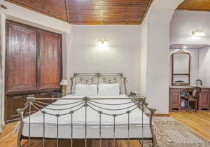 Boutique stay with parking in Nainital, by GuestHouser 11844