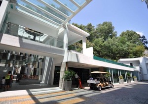 Damas Suites' Spacious 1 Bedroom Deluxe