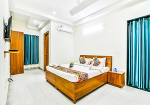 FabHotel Merriment Noida