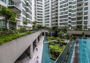 Family 2BR Apartment At Regalia Residence, 5 minutes to subway