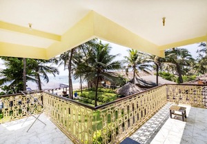 Guest house room in Candolim, Goa, by GuestHouser 2411