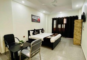 Hotel O K R Resdiancy Near Botanic Garden Of Indian Republic