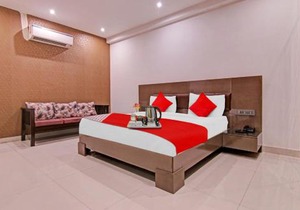 Hotel O west