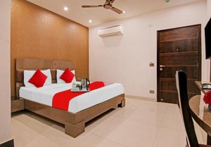Hotel O west