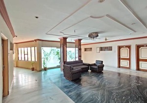 Hotel Raja