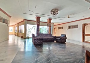 Hotel Raja