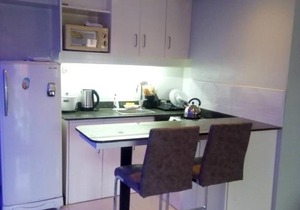 NEWLY RENOVATED STUDIO UNIT @ KIENER HILLS near AIRPORT