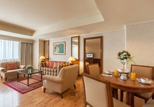 One Bedroom Grand Suite Apartment in the city center (G7)