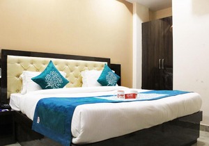 OYO 1125 Hotel City Point